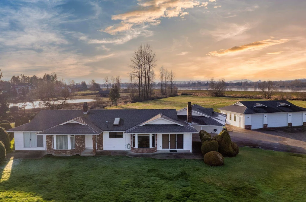 House for sale at 15145 Harris Road Pitt Meadows British Columbia - MLS: R3087281