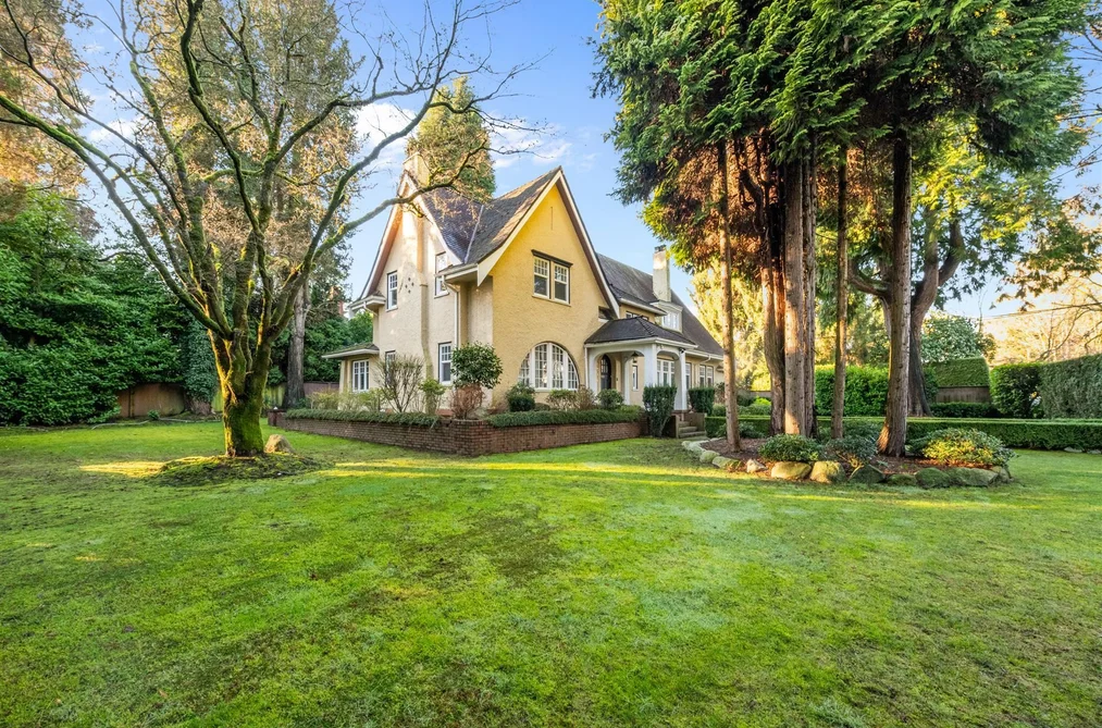 House for sale at 1516 Balfour Avenue Vancouver British Columbia - MLS: R3081481