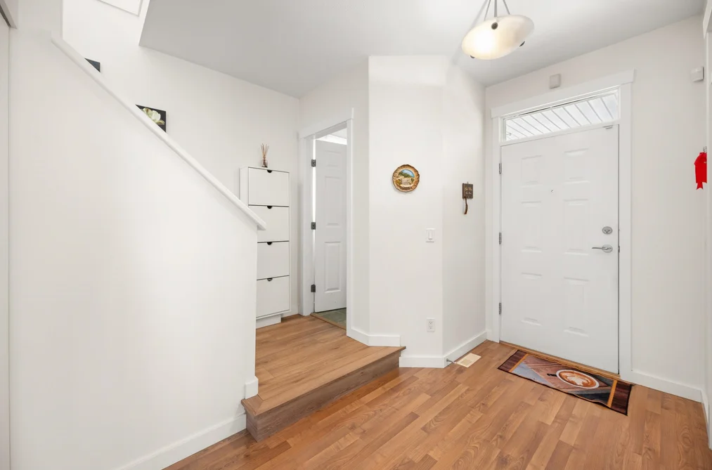 15175 61 AVENUE, Surrey BC V3S 5J7, Surrey BC — Residential for Sale - Photo 2