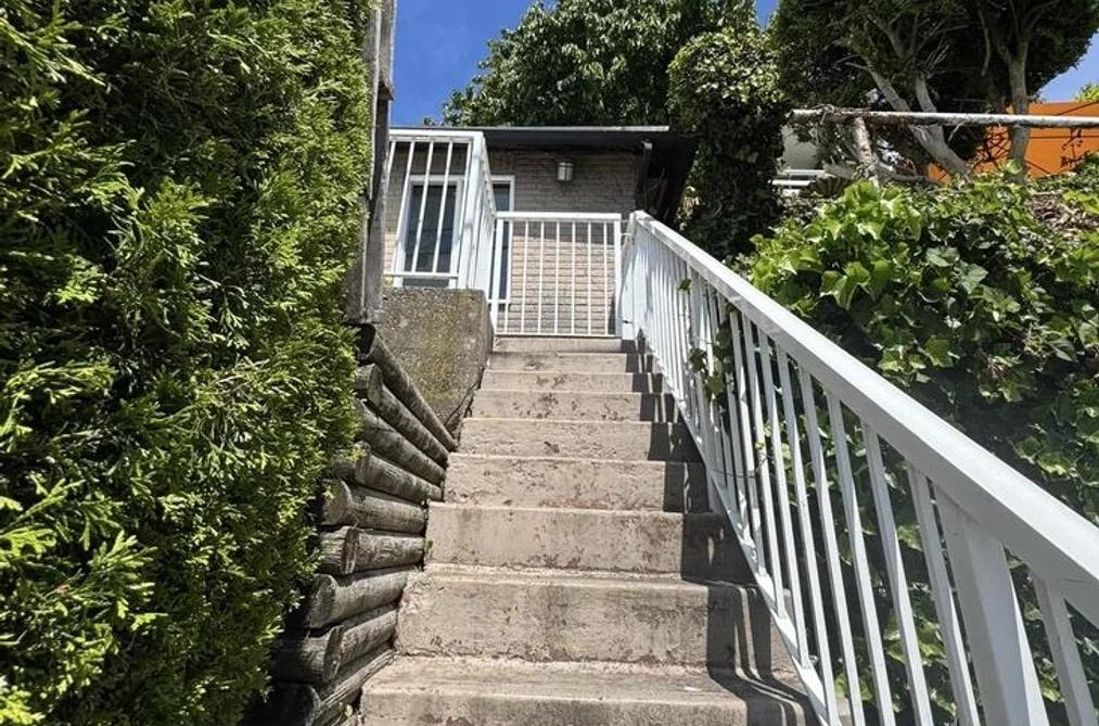 15181 MARINE DRIVE, White Rock BC V4B 1C5, White Rock BC — Residential for Sale - Photo 3