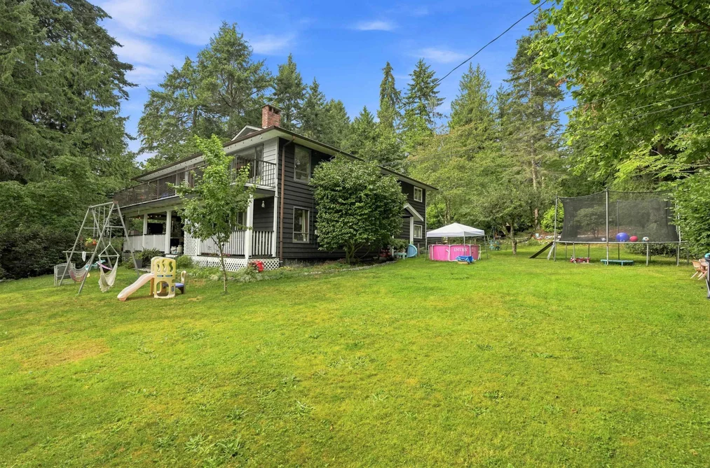House for sale at 1523 Grandview Road Gibsons British Columbia - MLS: R3154777