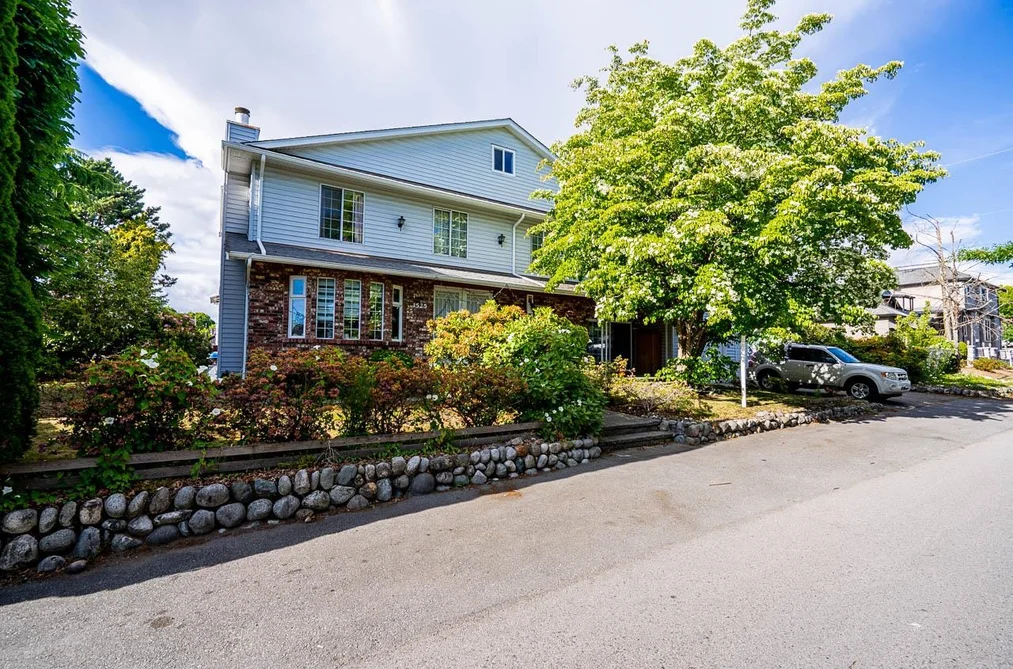 House for sale at 1525 E 51st Avenue Vancouver British Columbia - MLS: R3134579
