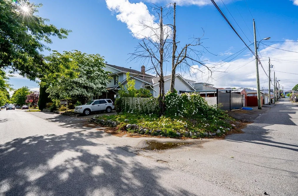 1525 E 51ST AVENUE, Vancouver BC V5P 4R6, Vancouver BC — Residential for Sale — Photo 32 of 33