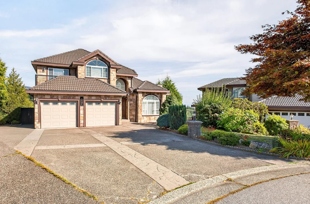 House for sale at 1527 Greenstone Court Coquitlam British Columbia - MLS: R3050319