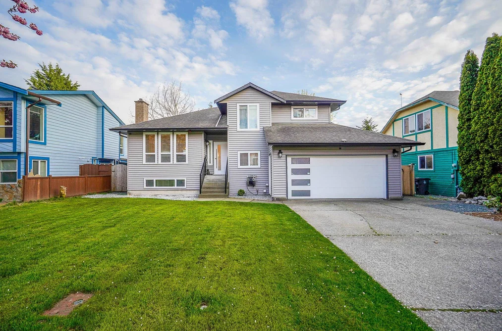 15270 84A AVENUE, Surrey BC V3S 6H5, Surrey BC — Residential for Sale - Photo 2
