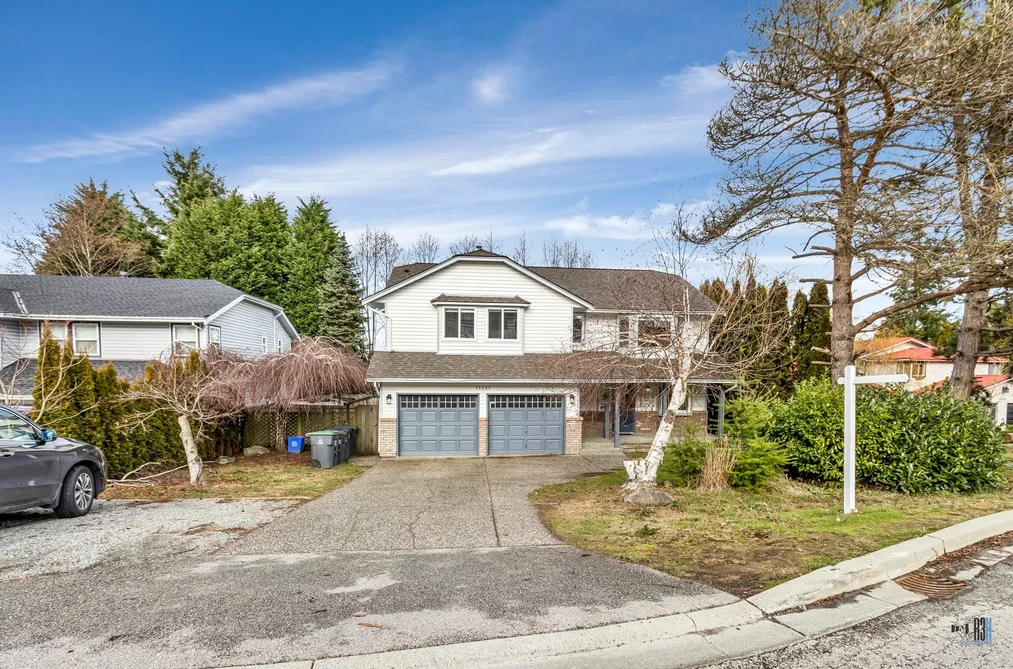 House for sale at 15285 28 Avenue Surrey British Columbia - MLS: R3117870
