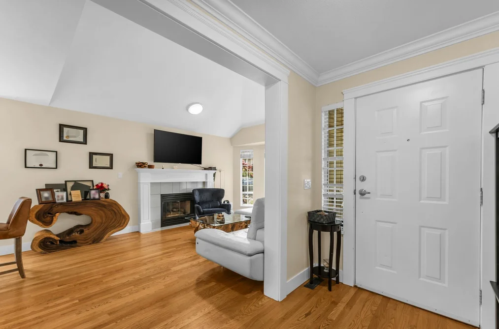 15295 111A AVENUE, Surrey BC V3R 0G4, Surrey BC — Residential for Sale - Photo 3