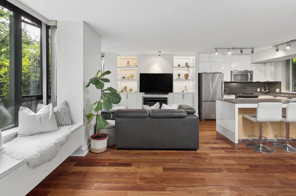 153 W 2ND STREET, North Vancouver BC V7M 1C5, North Vancouver BC — Residential for Sale - Photo 4