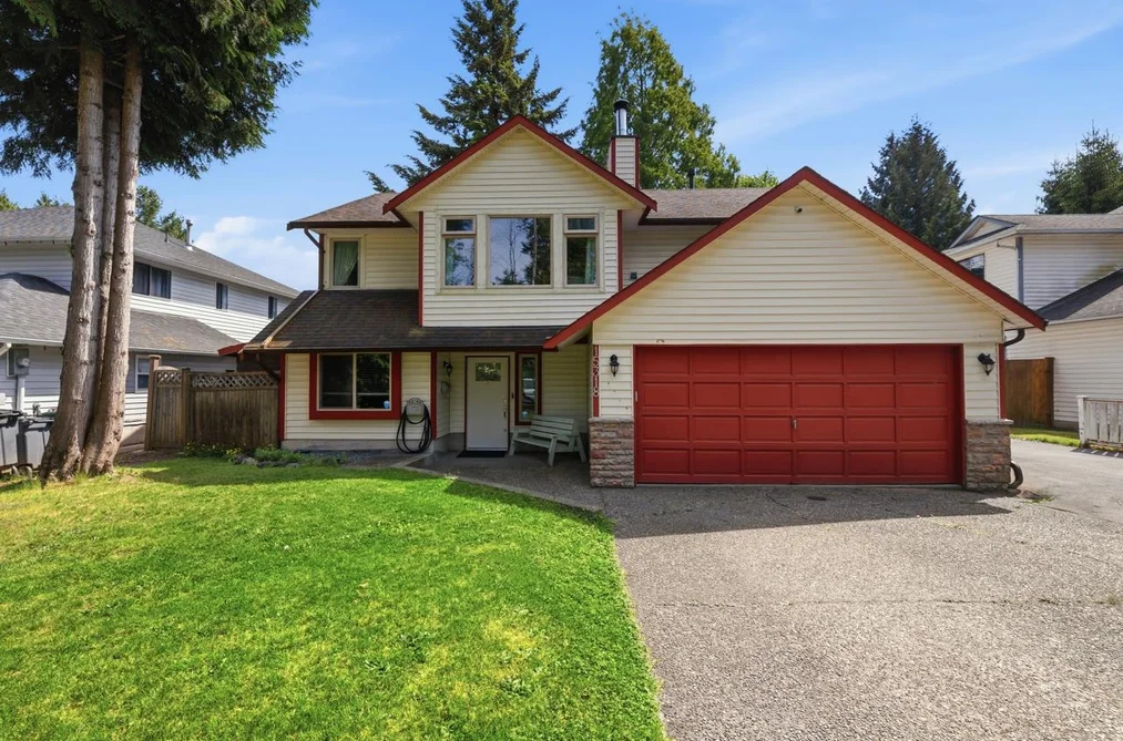 House for sale at 15318 87a Avenue Surrey British Columbia - MLS: R3127041