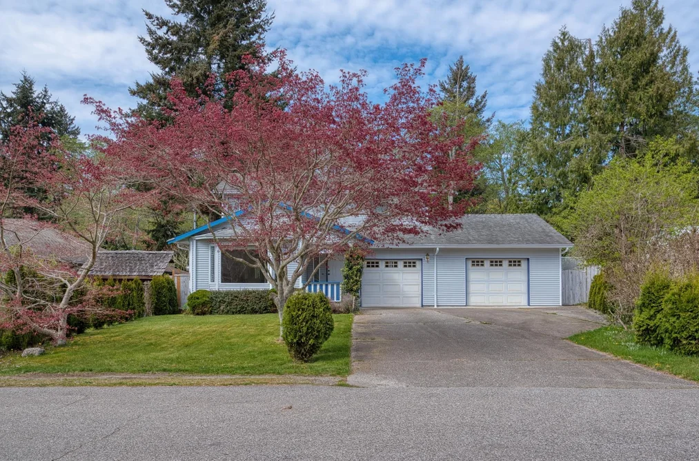1534 CYPRESS WAY, Gibsons BC V0N 1V5, Gibsons BC — Residential for Sale - Photo 3