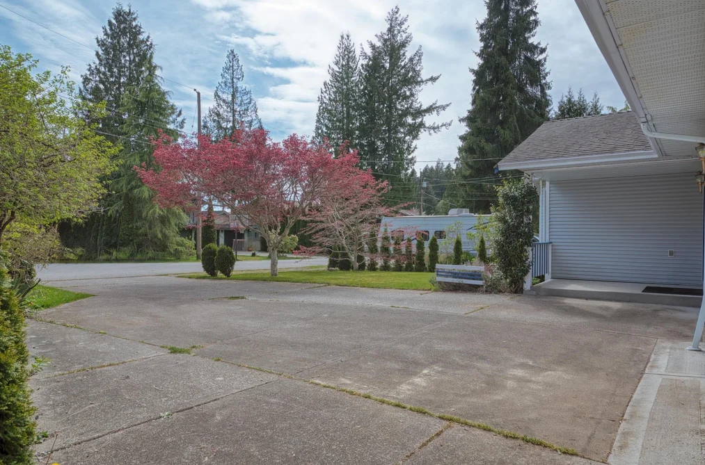 1534 CYPRESS WAY, Gibsons BC V0N 1V5, Gibsons BC — Residential for Sale - Photo 4