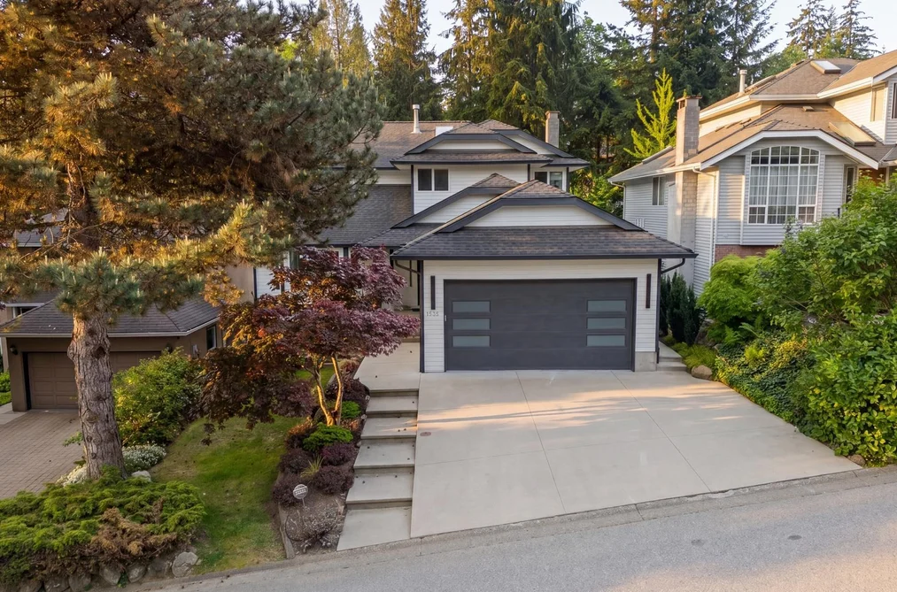House for sale at 1535 Ostler Court North Vancouver British Columbia - MLS: R3125658