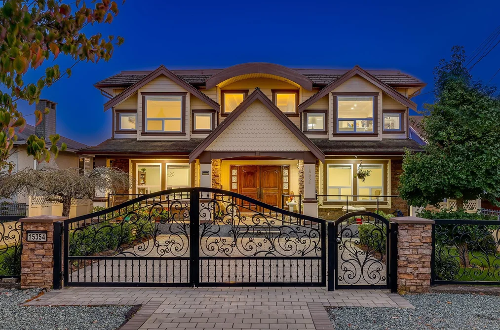 15354 ROYAL AVENUE, White Rock BC V4B 1M8, White Rock BC — Residential for Sale - Photo 2