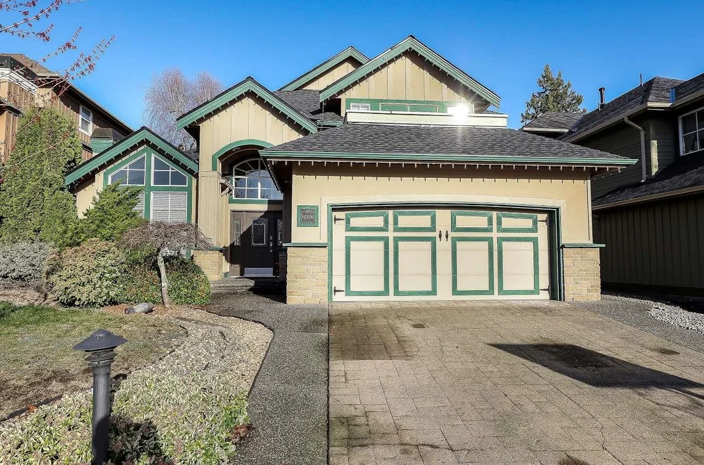 House for sale at 15376 Sequoia Drive Surrey British Columbia - MLS: R3102584