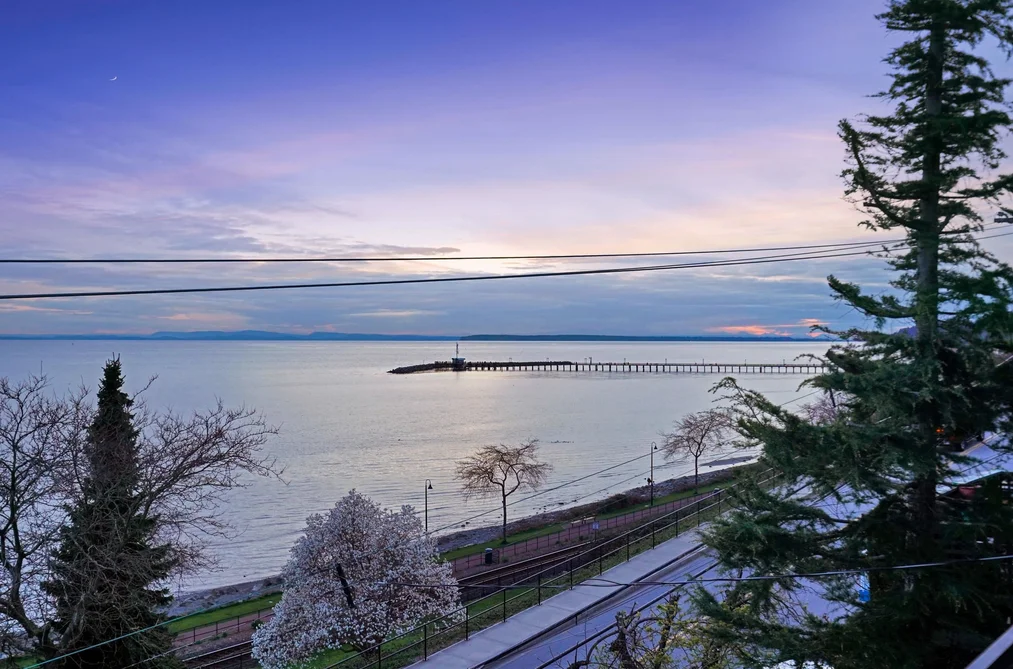 15377 MARINE DRIVE, White Rock BC V4B 1C8, White Rock BC — Residential for Sale - Photo 2