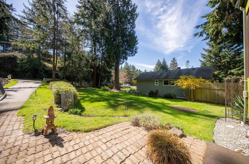 1540 TUNSTALL BOULEVARD, Bowen Island BC V0N 1G2, Bowen Island BC — Residential for Sale - Photo 2