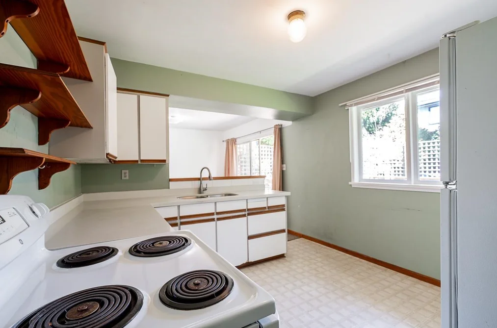 15405 SEMIAHMOO AVENUE, White Rock BC V4B 1T6, White Rock BC — Residential for Sale - Photo 5