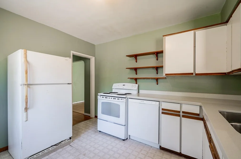 15405 SEMIAHMOO AVENUE, White Rock BC V4B 1T6, White Rock BC — Residential for Sale - Photo 6