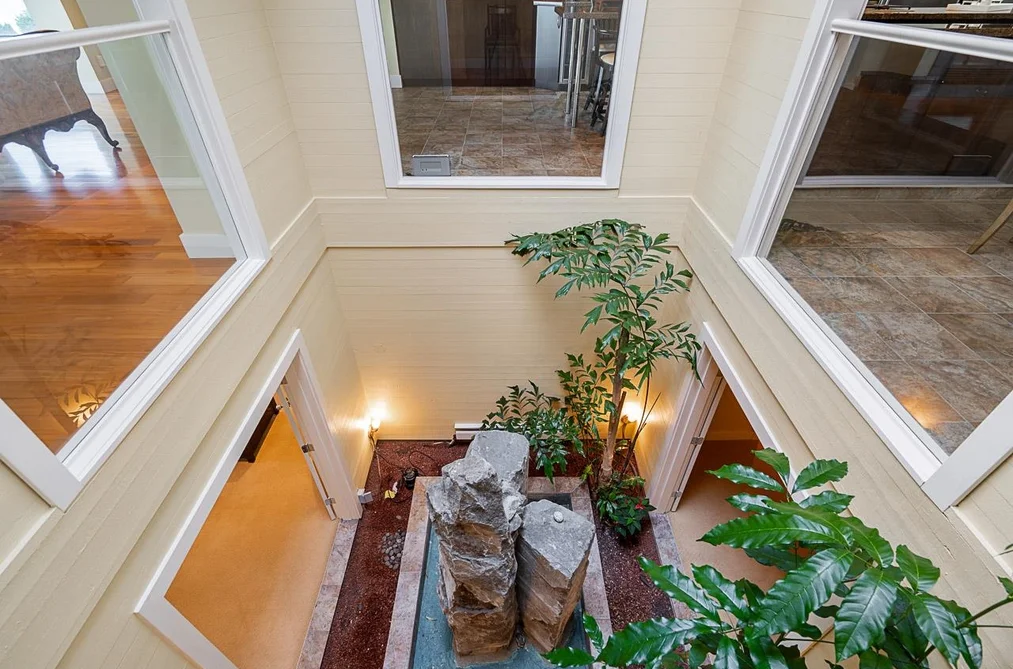 1542 CHARTWELL DRIVE, West Vancouver, BC — Residential for Sale — Photo 13 of 33