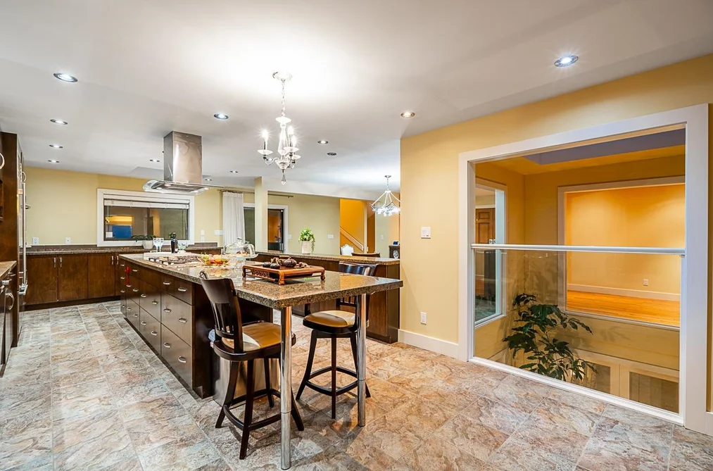 1542 CHARTWELL DRIVE, West Vancouver, BC — Residential for Sale — Photo 14 of 33