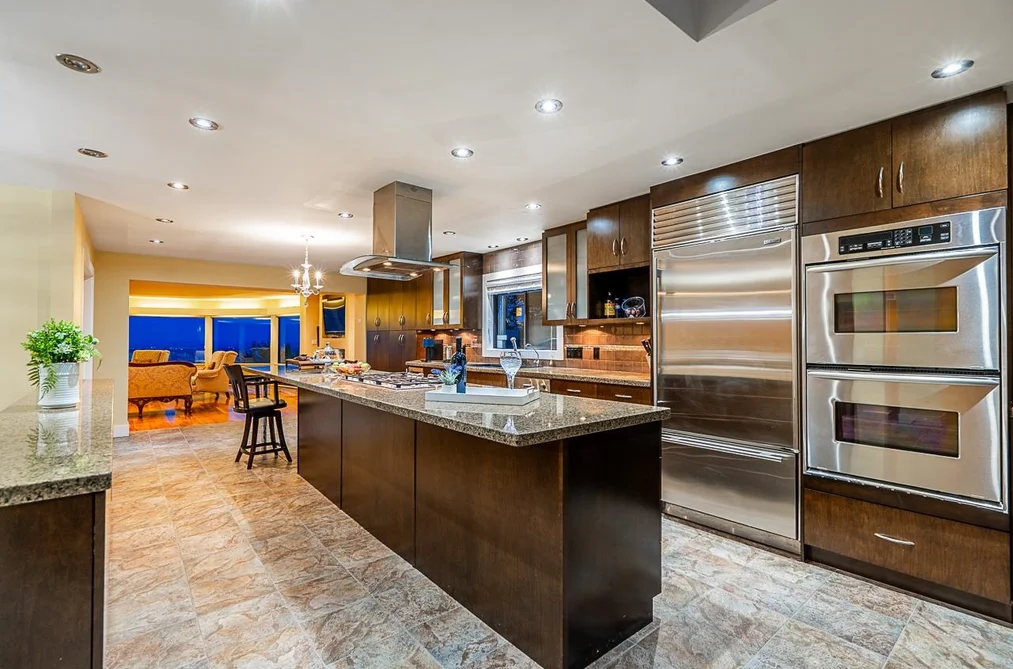 1542 CHARTWELL DRIVE, West Vancouver, BC — Residential for Sale — Photo 15 of 33
