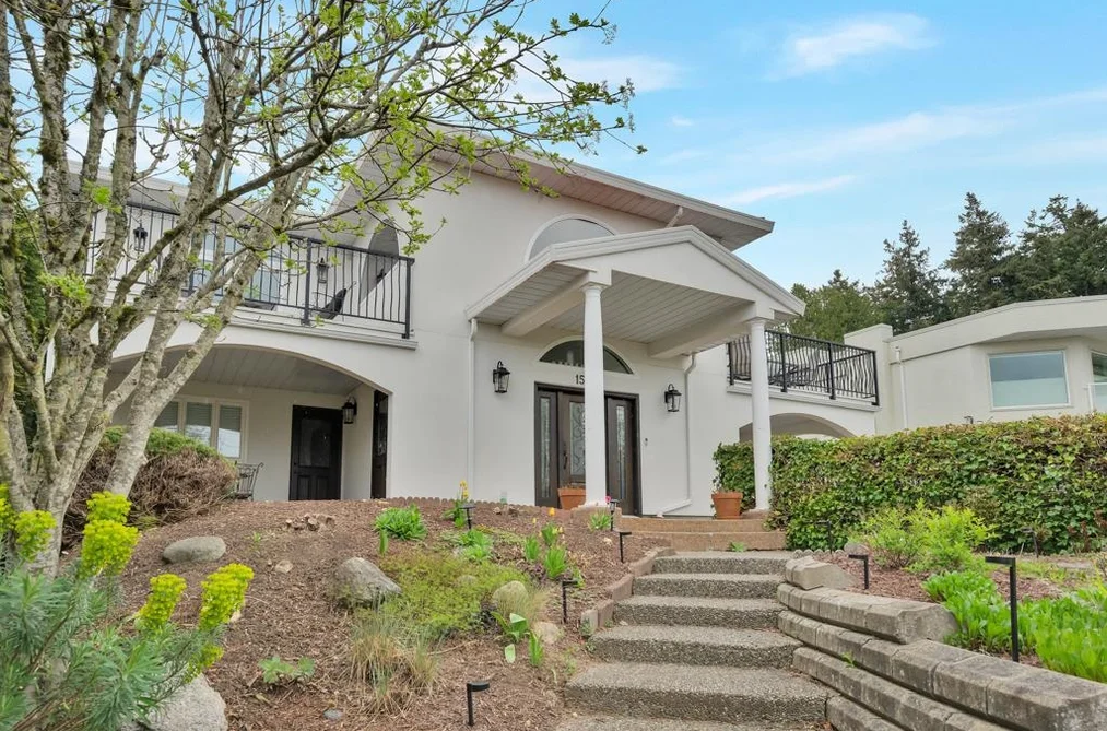 15423 BUENA VISTA AVENUE, White Rock BC V4B 1Y9, White Rock BC — Residential for Sale - Photo 2