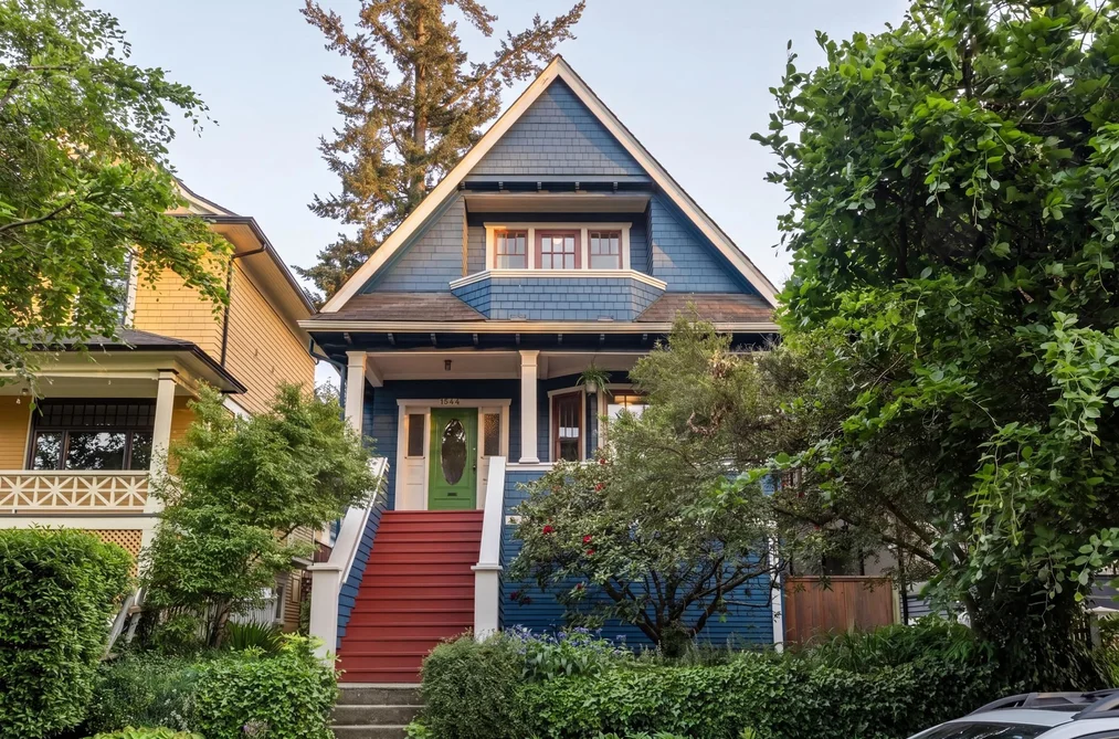 House for sale at 1544 E 13th Avenue Vancouver British Columbia - MLS: R3125250
