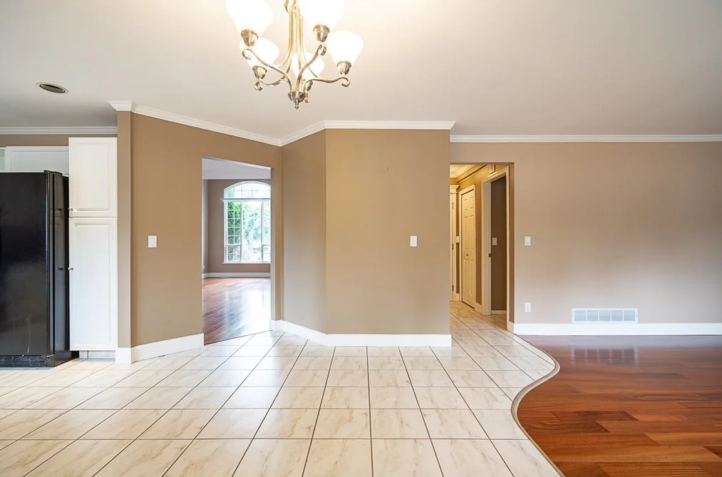 15445 109A AVENUE, Surrey BC V3R 0X6, Surrey BC — Residential for Sale — Photo 11 of 33
