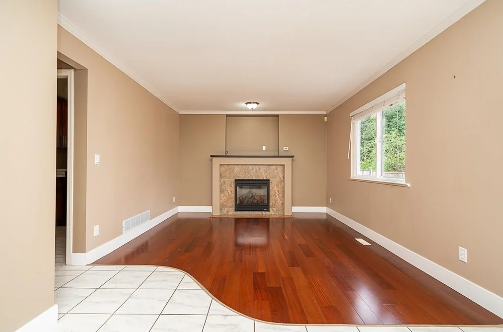 15445 109A AVENUE, Surrey BC V3R 0X6, Surrey BC — Residential for Sale — Photo 7 of 33