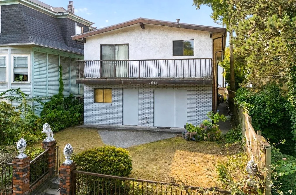 House for sale at 1546 Adanac Street Vancouver British Columbia - MLS: R3157844