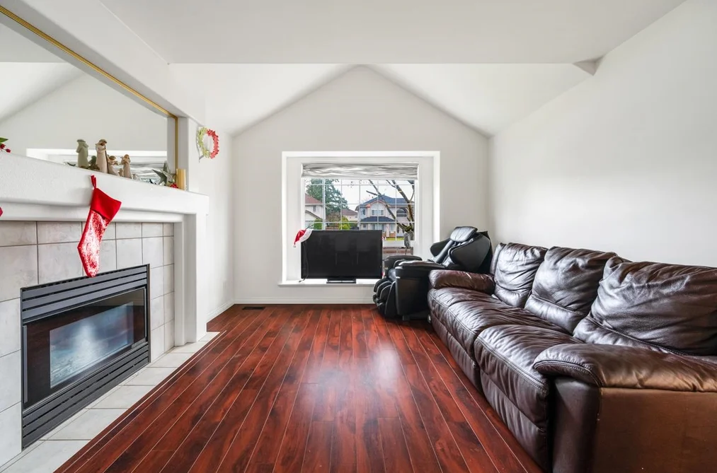 15476 110 AVENUE, Surrey BC V3R 0X1, Surrey BC — Residential for Sale - Photo 3