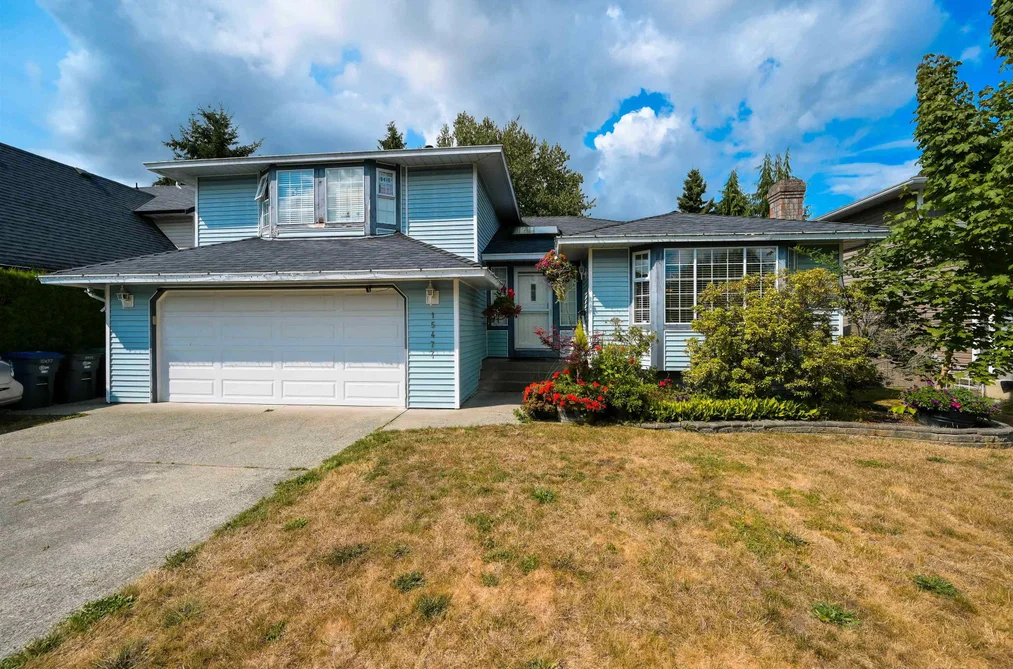 House for sale at 15477 93a Avenue Surrey British Columbia - MLS: R3152380