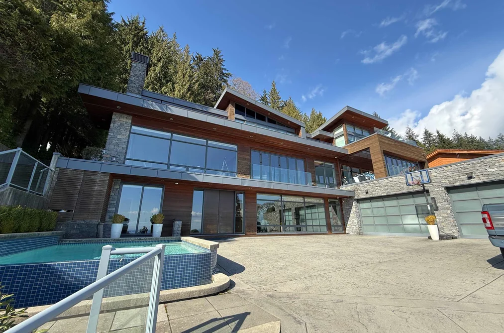 House for sale at 1548 Chartwell Drive West Vancouver British Columbia - MLS: R3096125