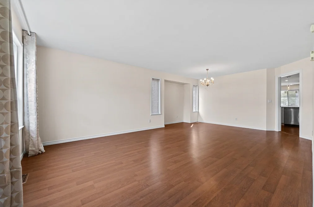 15488 108A AVENUE, Surrey BC V3R 6J1, Surrey BC — Residential for Sale - Photo 4