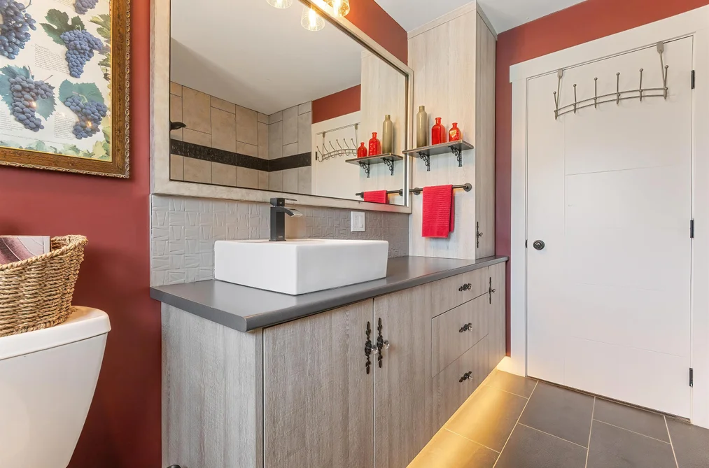 1549 PINEWOOD AVENUE, Agassiz BC V0M 1A2, Agassiz BC — Residential for Sale — Photo 16 of 40