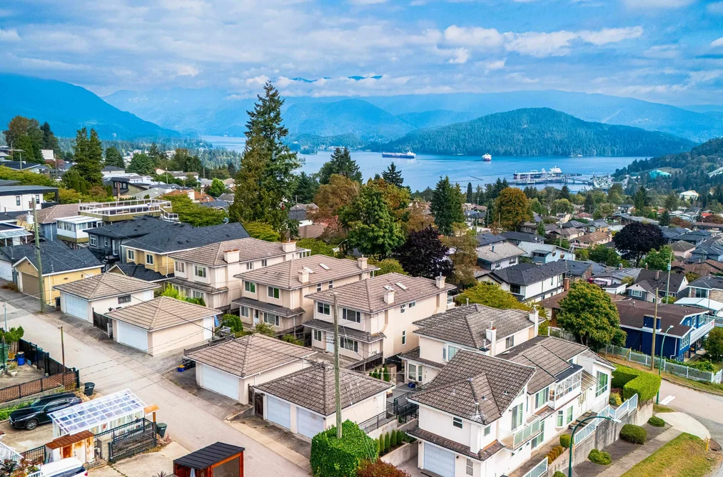 155 ELLESMERE AVENUE, Burnaby BC V5B 3S5, Burnaby BC — Residential for Sale - Photo 2