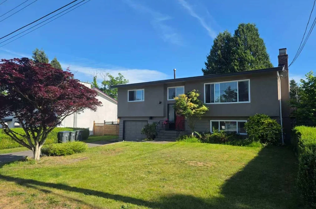 15516 17 AVENUE, Surrey BC V4A 1V2, Surrey BC — Residential for Sale - Main Photo