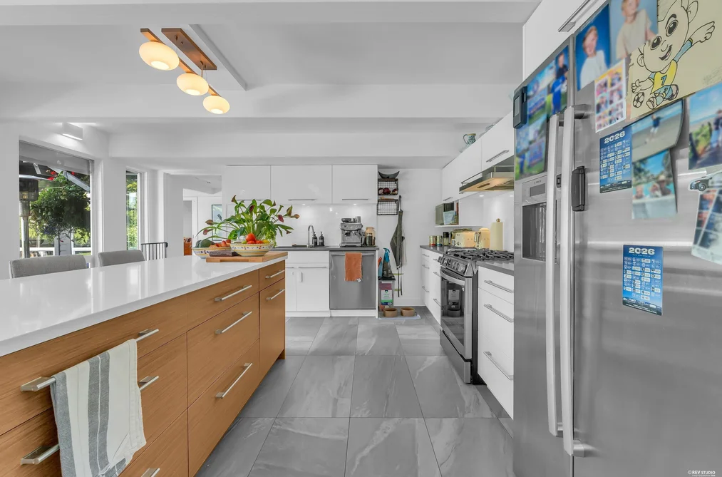 1555 QUEENS AVENUE, West Vancouver BC V7V 0B2, West Vancouver BC — Residential for Sale — Photo 5 of 22
