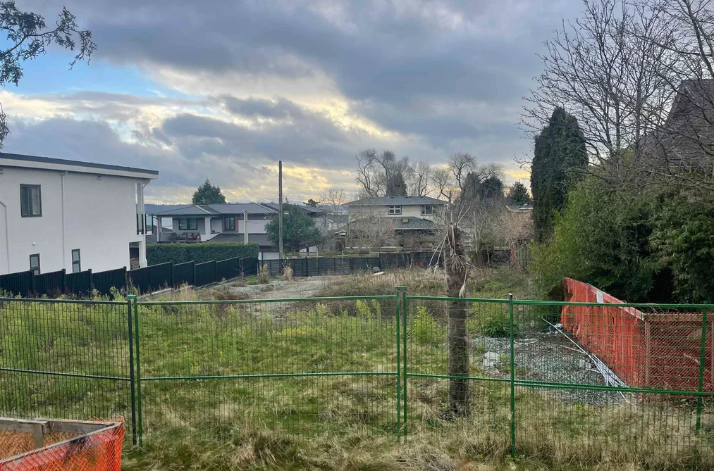 15554 CLIFF AVENUE, White Rock BC V4B 1V7, White Rock BC — Land for Sale - Photo 2