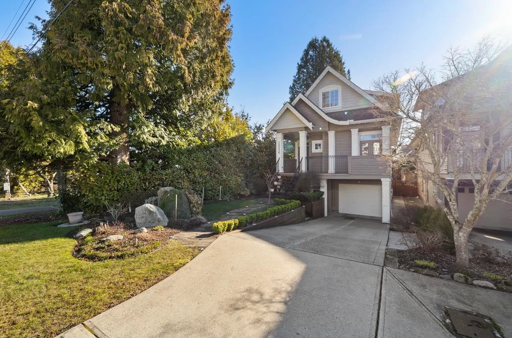 15556 GOGGS AVENUE, White Rock BC V4B 2N6, White Rock BC — Residential for Sale - Photo 2