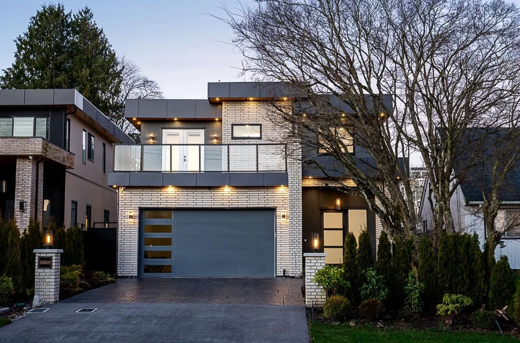 House for sale at 15569 Oxenham Avenue White Rock British Columbia - MLS: R3109093