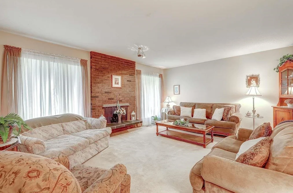 15584 98 AVENUE, Surrey BC V3R 7G5, Surrey BC — Residential for Sale - Photo 2