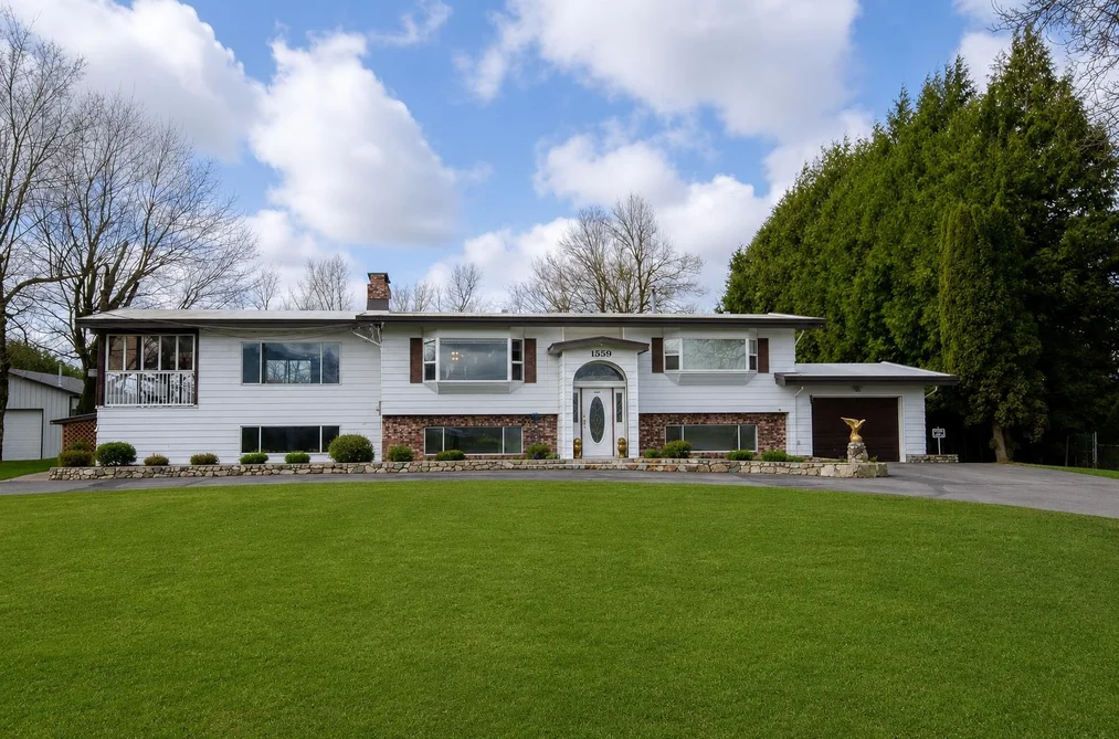 1559 WHATCOM ROAD, Abbotsford BC V3G 1Y9, Abbotsford BC — Residential for Sale - Main Photo