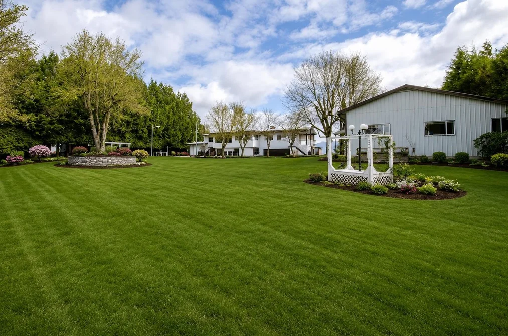 1559 WHATCOM ROAD, Abbotsford BC V3G 1Y9, Abbotsford BC — Residential for Sale - Photo 2