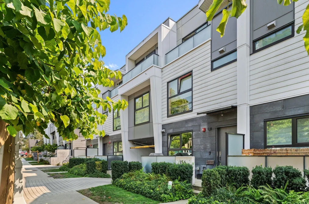 Townhouse for sale at 156 W Woodstock Avenue Vancouver British Columbia - MLS: R3156710