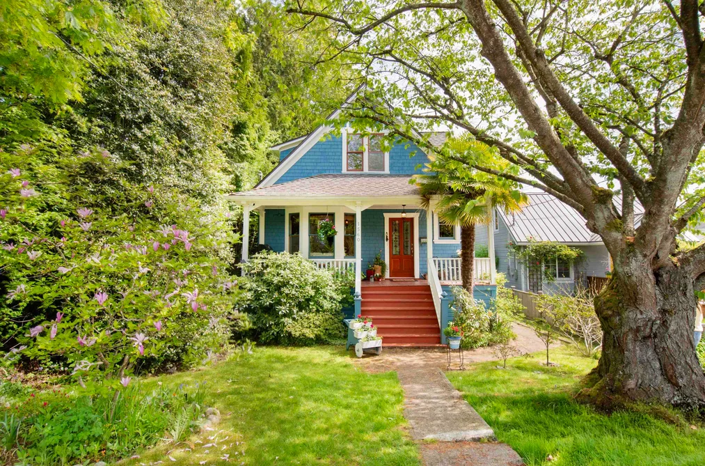 House for sale at 1560 Macgowan Avenue North Vancouver British Columbia - MLS: R3118775