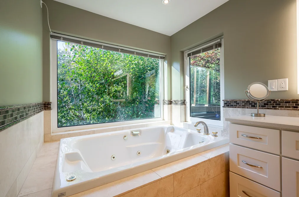 1562 Pinecrest Drive, West Vancouver, BC - MLS: R3163905 - Photo 23 1562 Pinecrest Drive, West Vancouver, BC - MLS: R3163905 - Photo 23