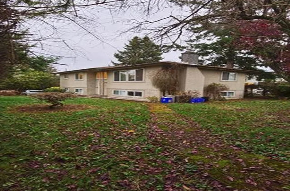 House for sale at 15622 Thrift Avenue White Rock British Columbia - MLS: R3155873