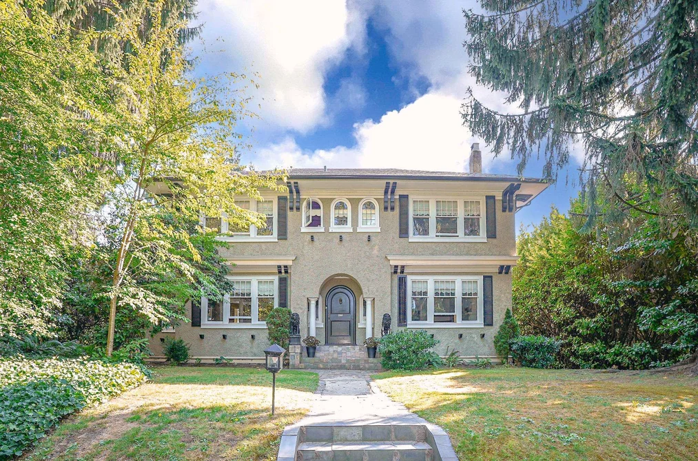 House for sale at 1564 W 26th Avenue Vancouver British Columbia - MLS: R3044225