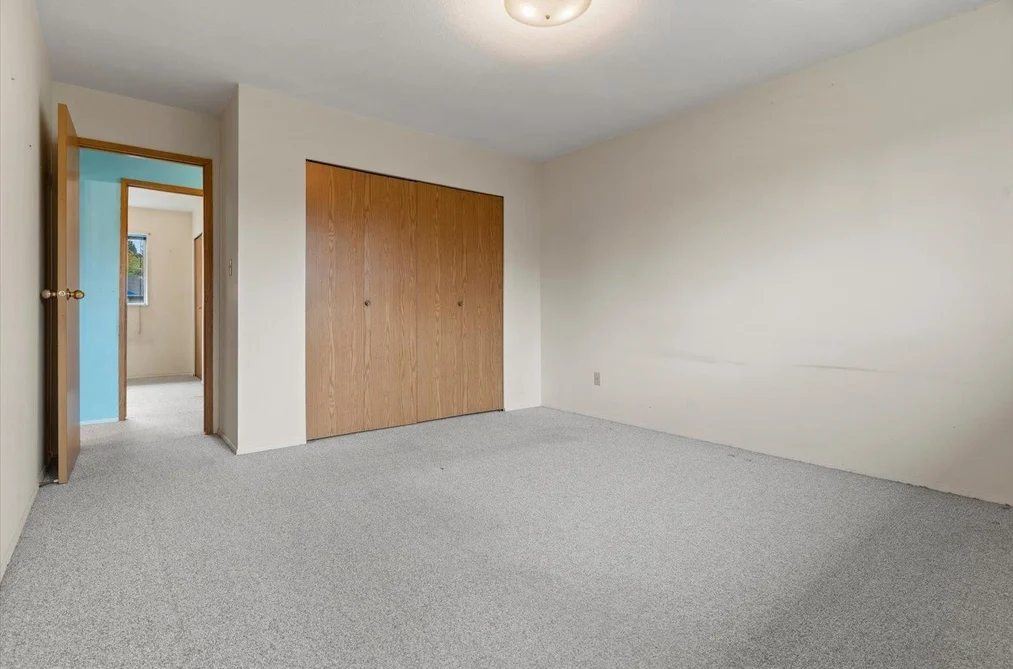 15643 98 Avenue, Surrey, BC - House for Sale - Photo 19 of 32 15643 98 Avenue, Surrey, BC - House for Sale - Photo 19 of 32